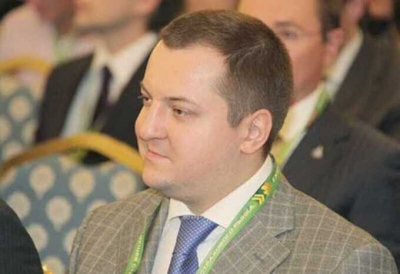 Экс-страховой агент Сергей Гладкин вместе с женой проживает в шикарных условиях, в то время как инвесторы проекта «Царицыно-2» ожидают денежного возмещения